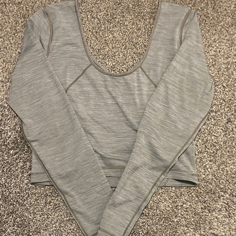 Lululemon Athletica Gray Long Sleeve Top